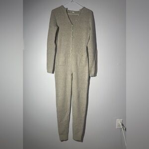 house of cb neutral gray knit jumper size medium